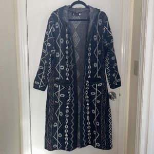 Model France Long Sweater